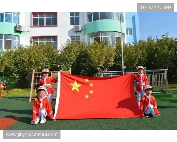 足球明星齐贺中秋佳节传递团圆祝福与温暖情怀