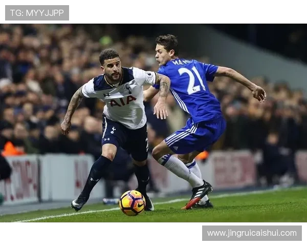 武汉足球队与西安足球队赛后复盘实力分析与战术对比探讨 武汉足球队与西安足球队赛后复盘实力分析与战术对比探讨